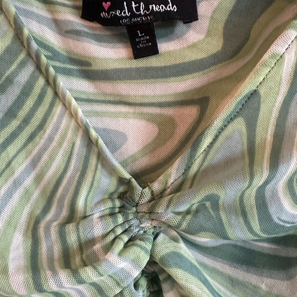 Retro Marbled Sheer Crop Top - Picture 3 of 3